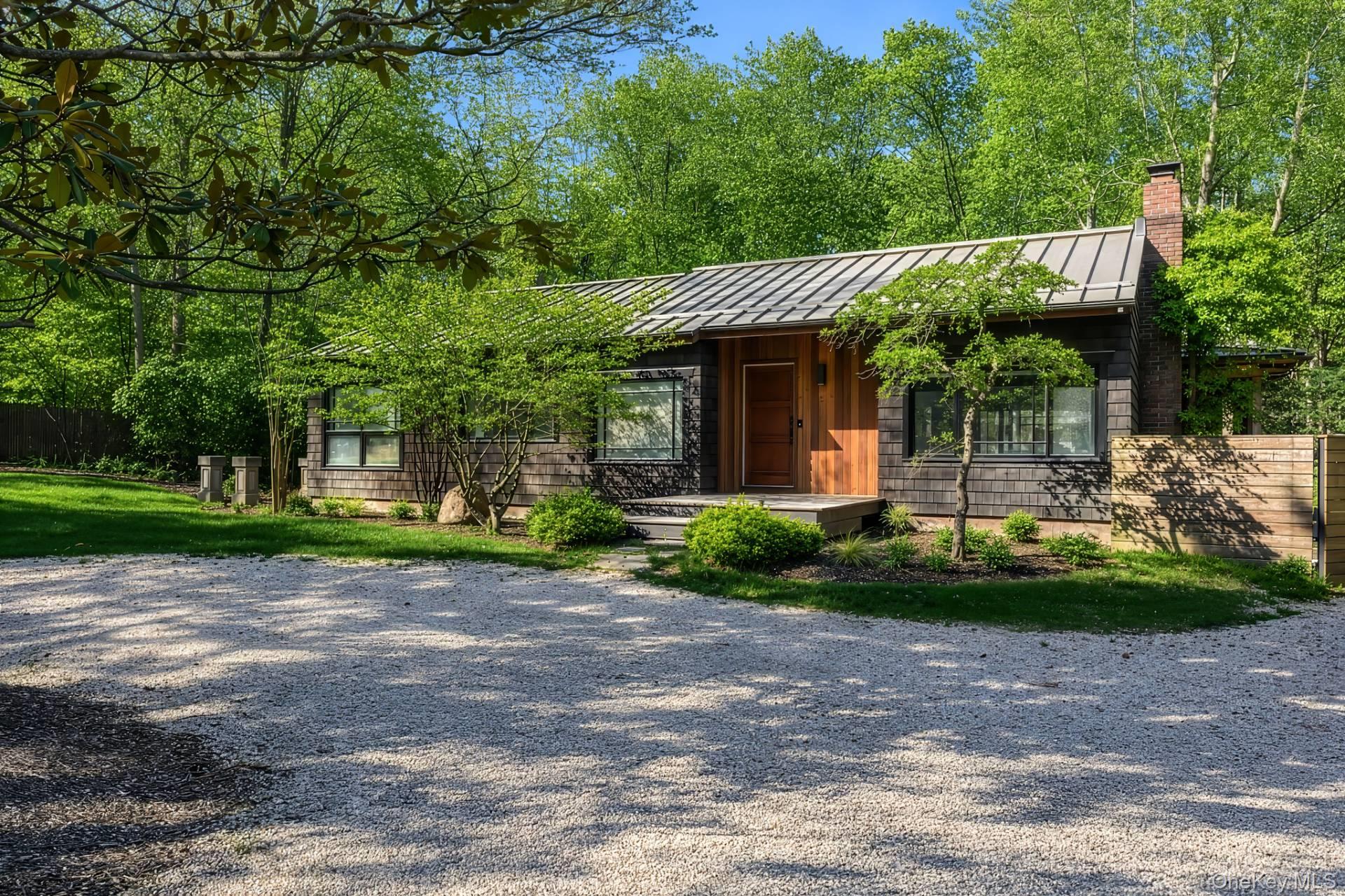 601 Majors Path – For Sale photo 2