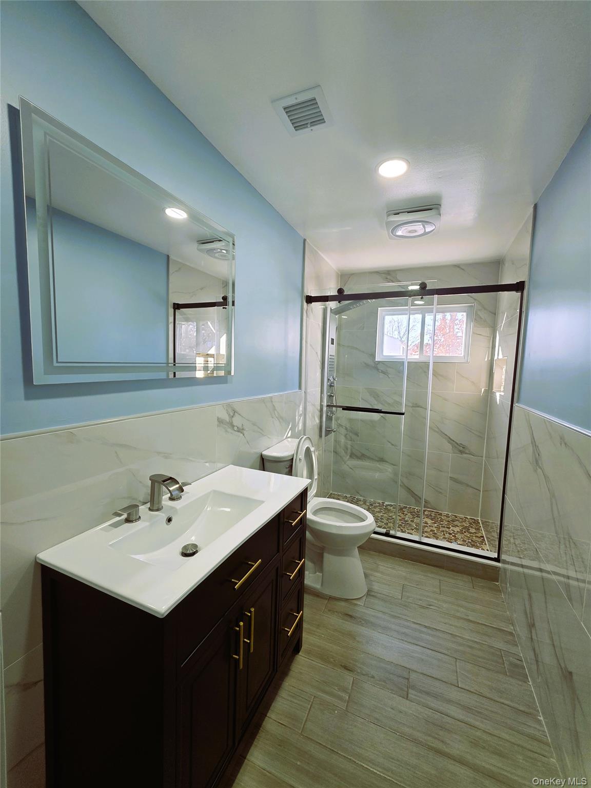 1334 Connetquot Avenue – For Rent photo 2