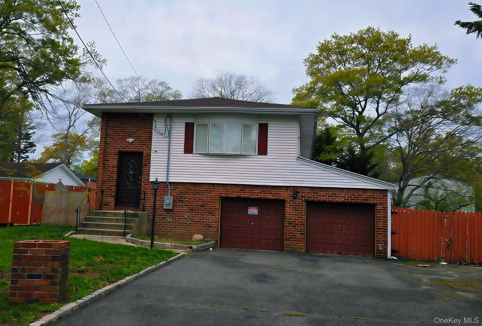 1334 Connetquot Avenue – For Rent