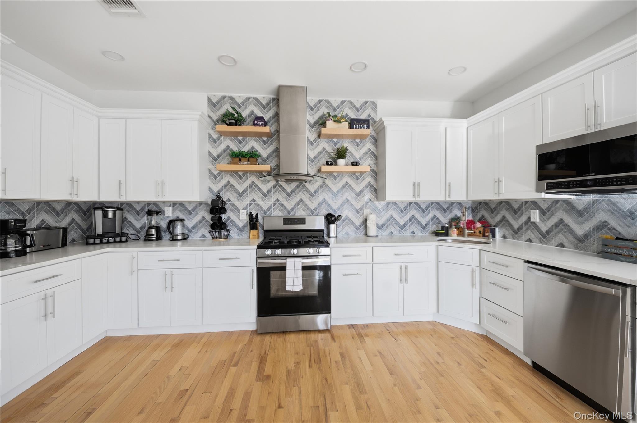 4 Picnic Woods Road – For Sale photo 6