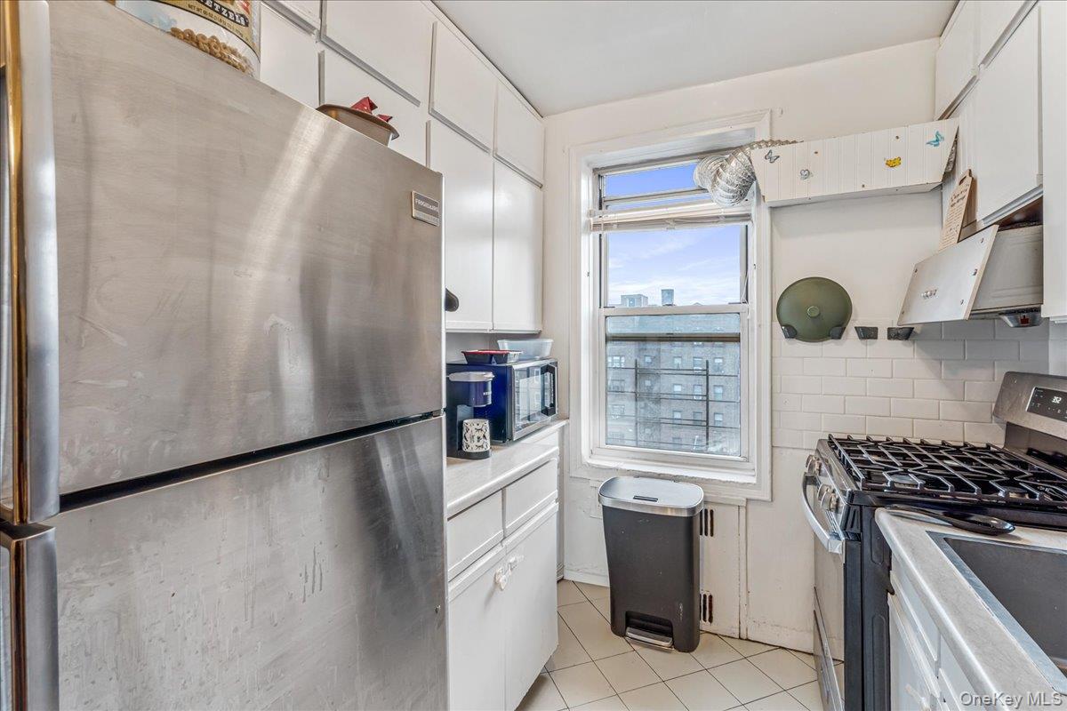 65-74 Saunders Street, Unit 6J photo 10