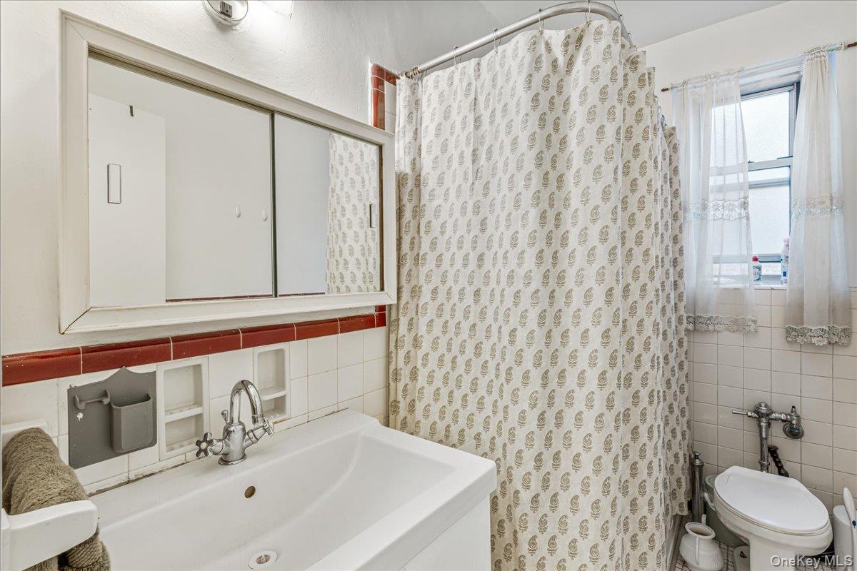 65-74 Saunders Street, Unit 6J photo 15