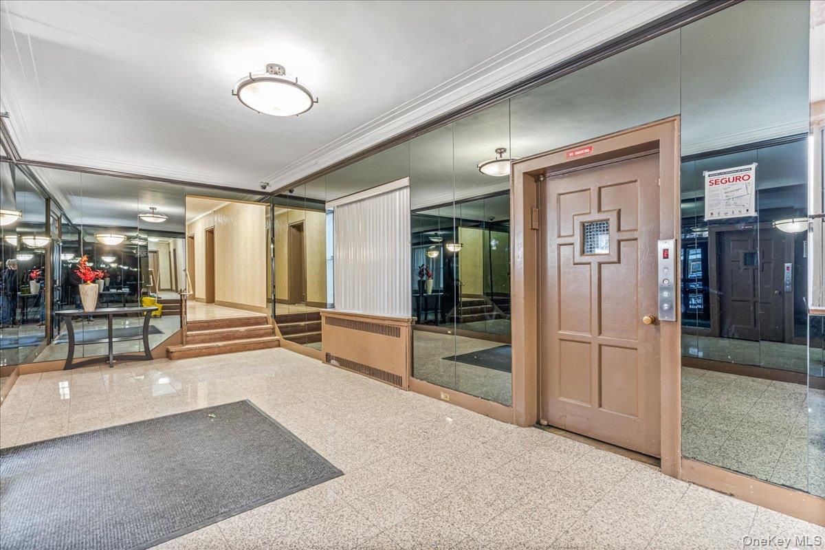 65-74 Saunders Street, Unit 6J photo 16