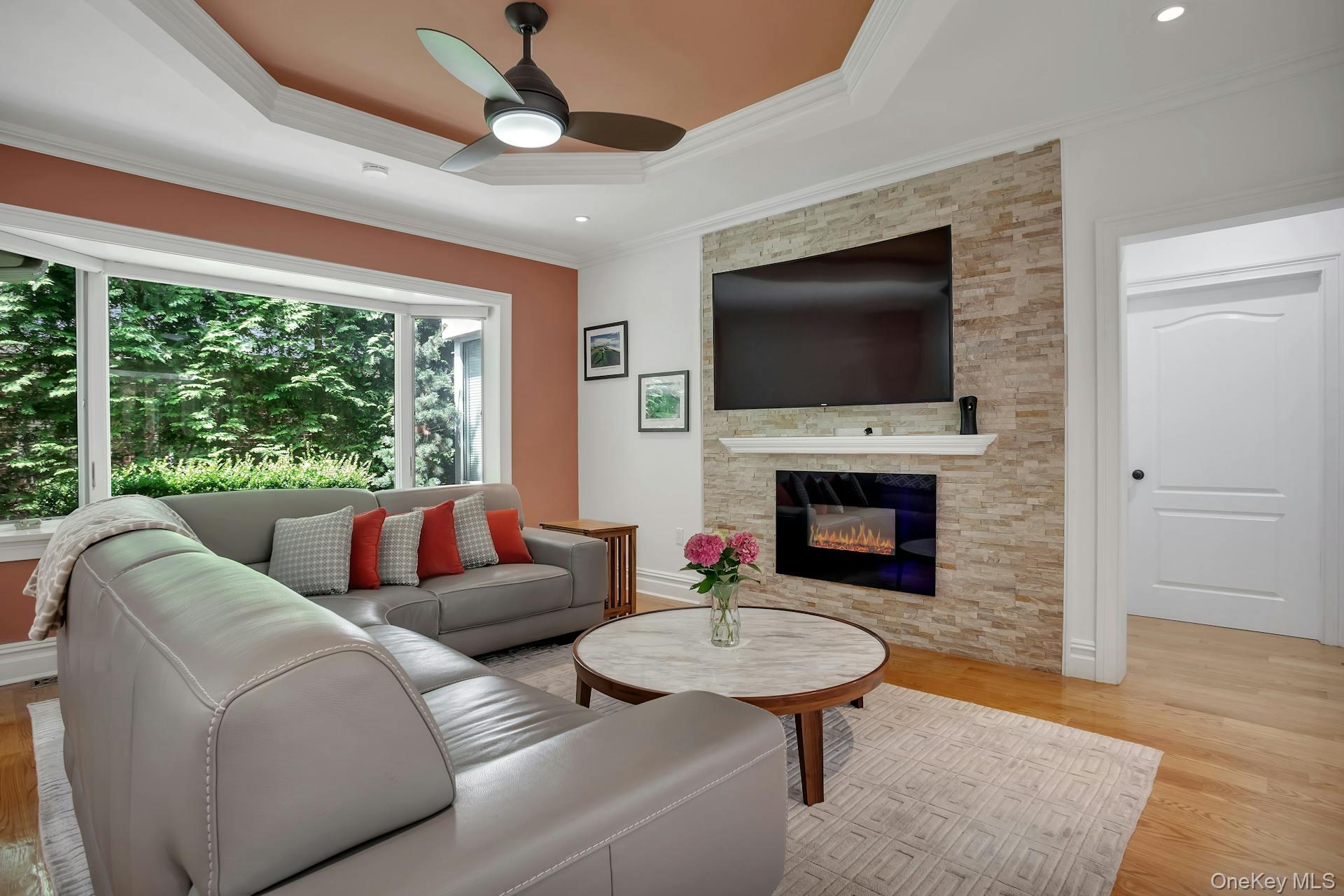 5 Boulevard – For Sale photo 12