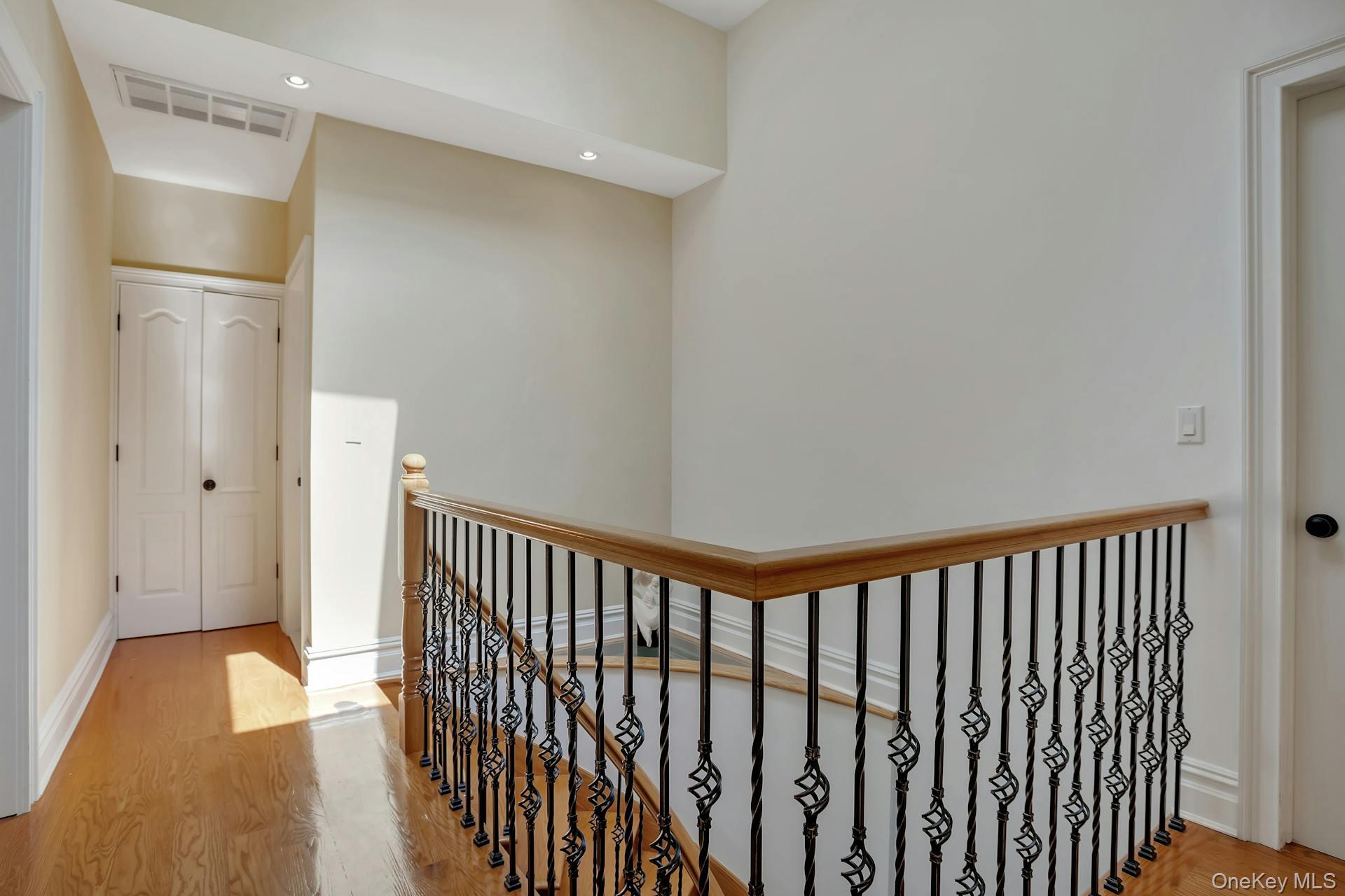 5 Boulevard – For Sale photo 30