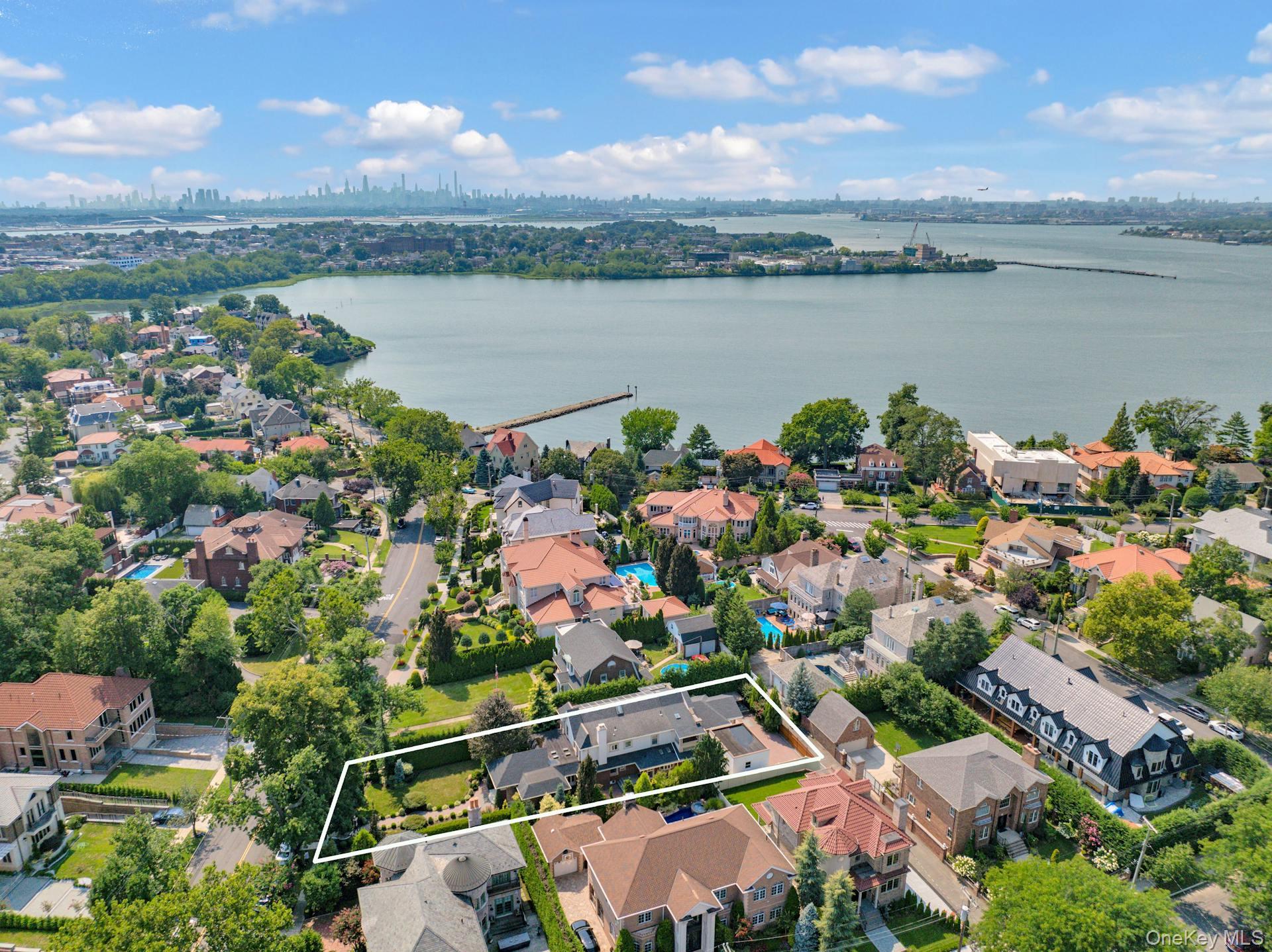 5 Boulevard – For Sale photo 45