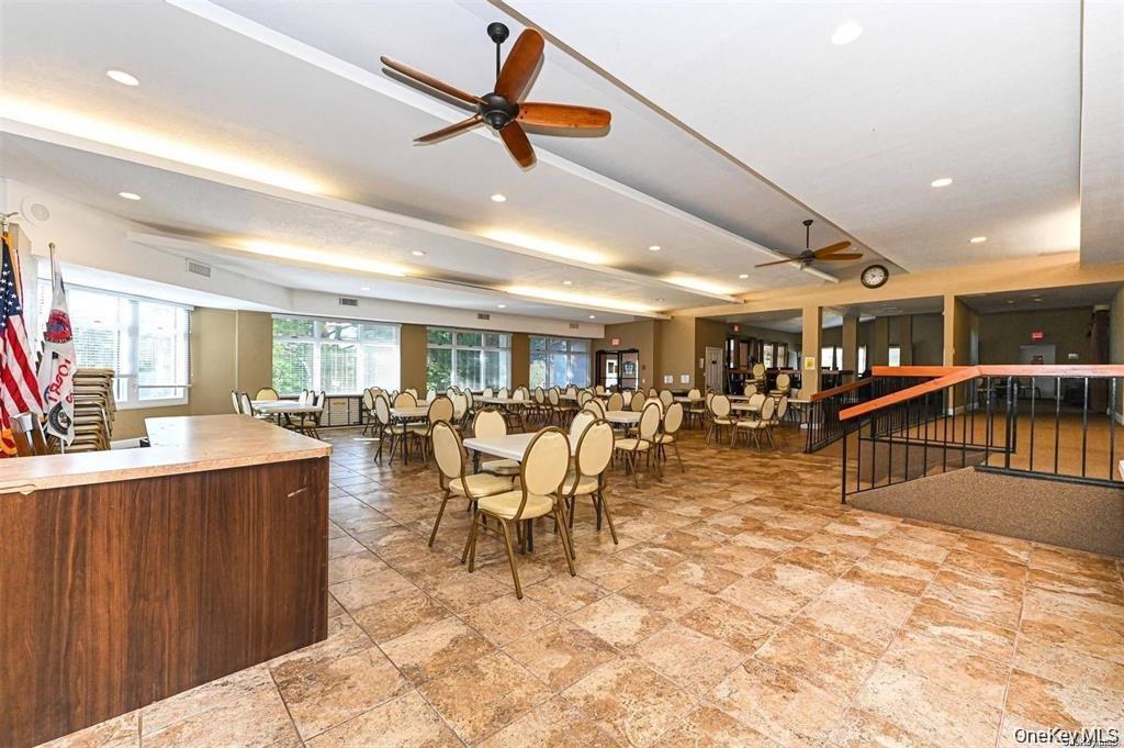 21 Village Circle E – For Sale photo 14