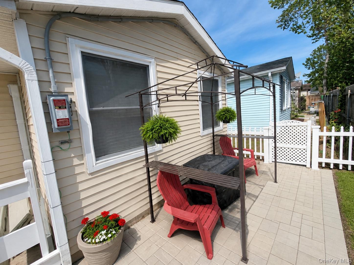 21 Village Circle E – For Sale photo 9