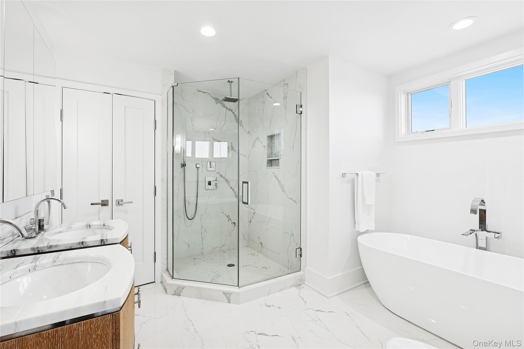 617 Dune Road – For Sale photo 15