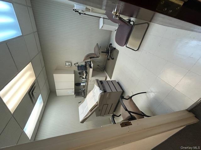 8015 164th Street – For Rent photo 4