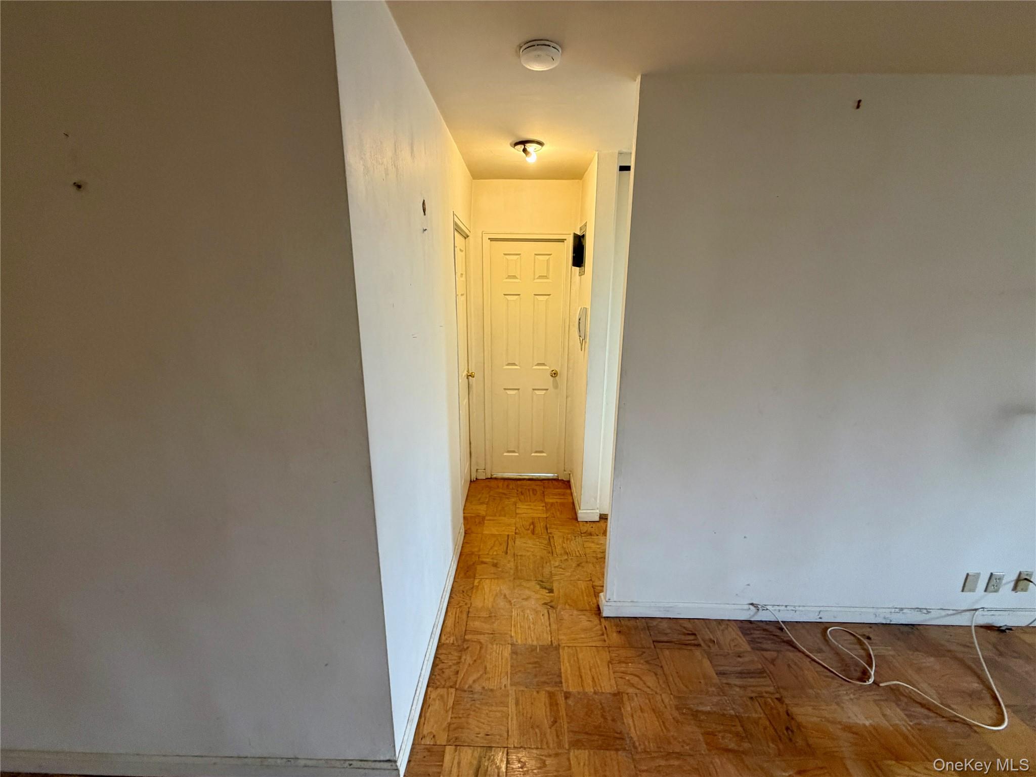 70-25 Yellowstone Boulevard, Unit 3H photo 11