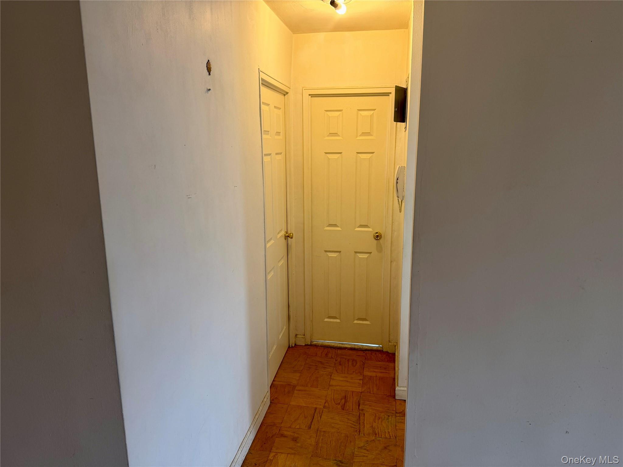 70-25 Yellowstone Boulevard, Unit 3H photo 10