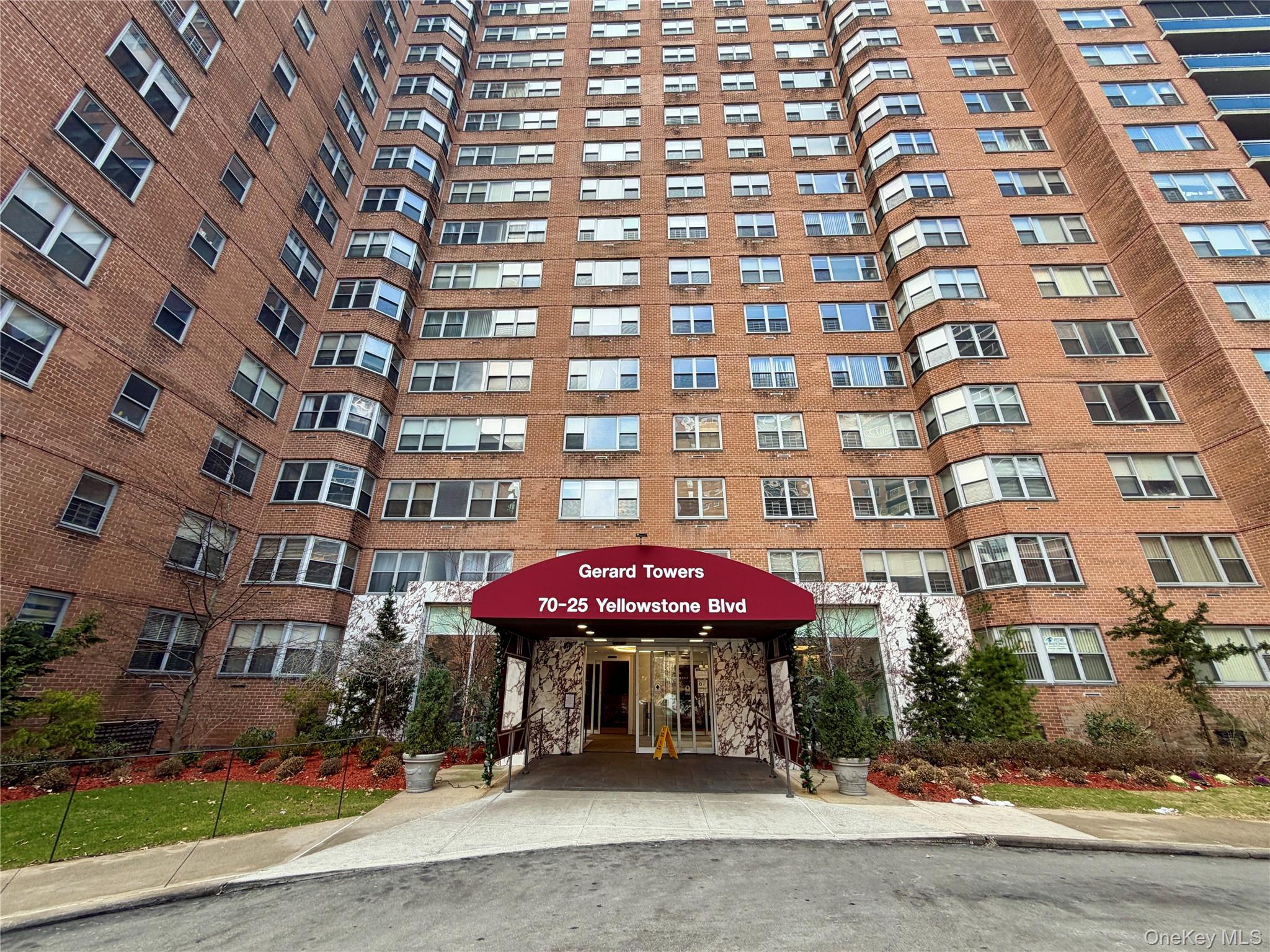 70-25 Yellowstone Boulevard, Unit 3H photo 47