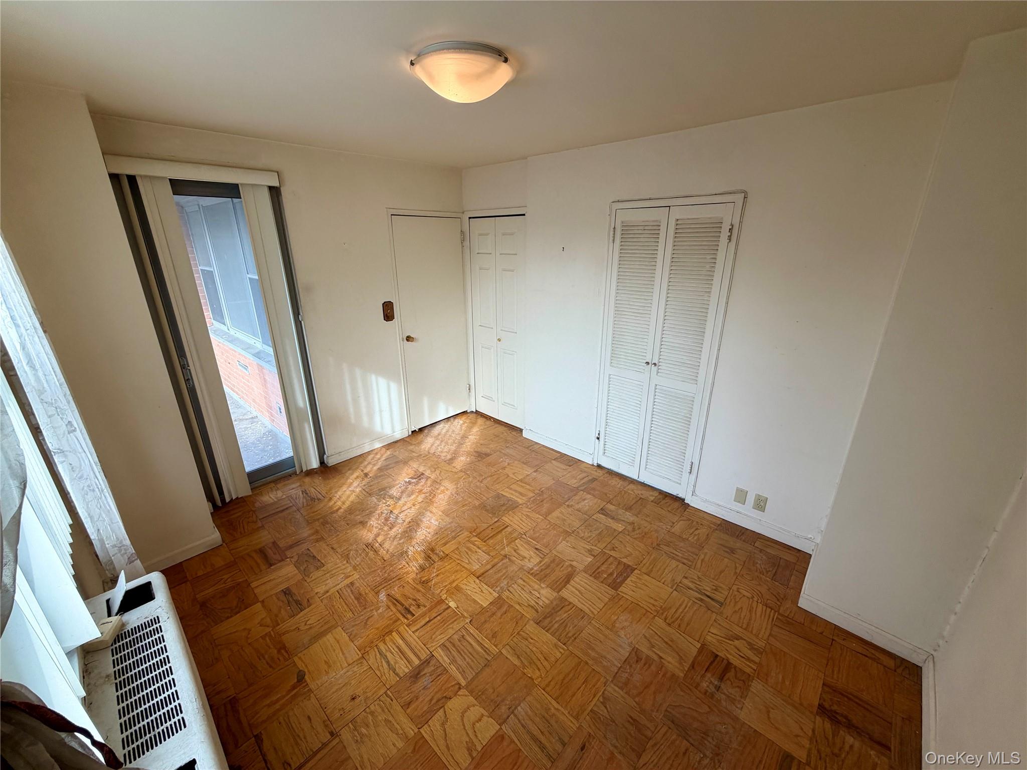 70-25 Yellowstone Boulevard, Unit 3H photo 27