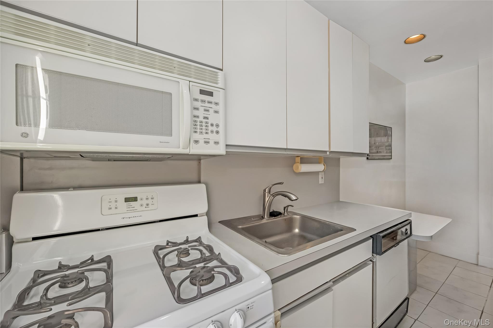 68-37 108 Street, Unit 6L photo 5