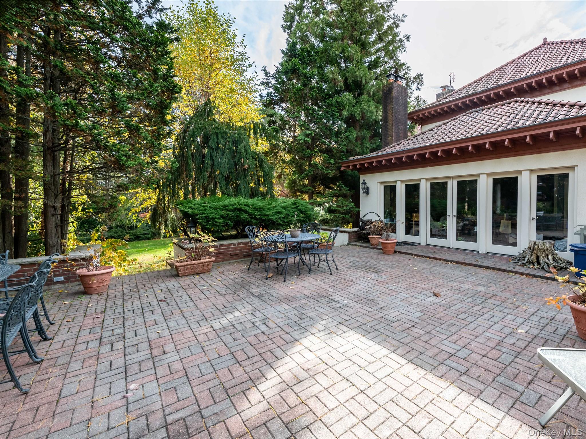 64 Plandome Court – For Sale photo 19