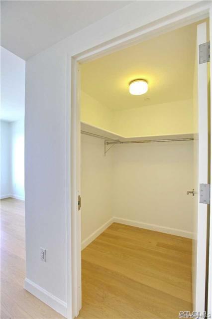 13835 39th Avenue, Unit 12L photo 11
