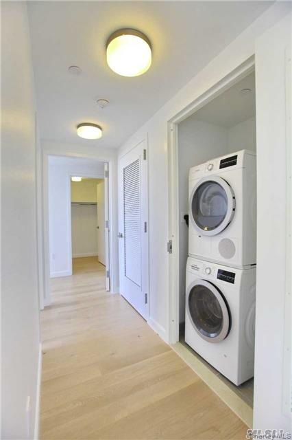 13835 39th Avenue, Unit 12L photo 5