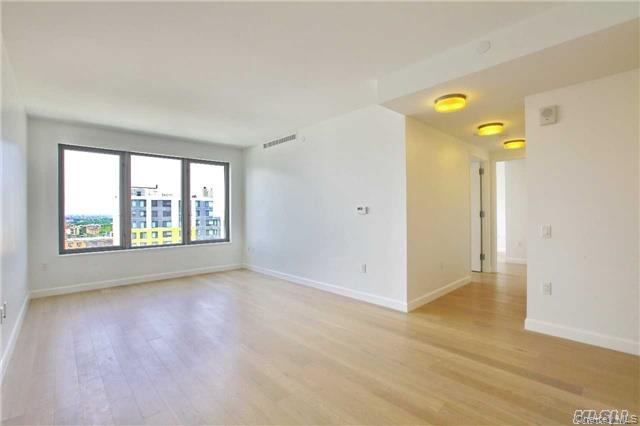 13835 39th Avenue, Unit 12L photo 4