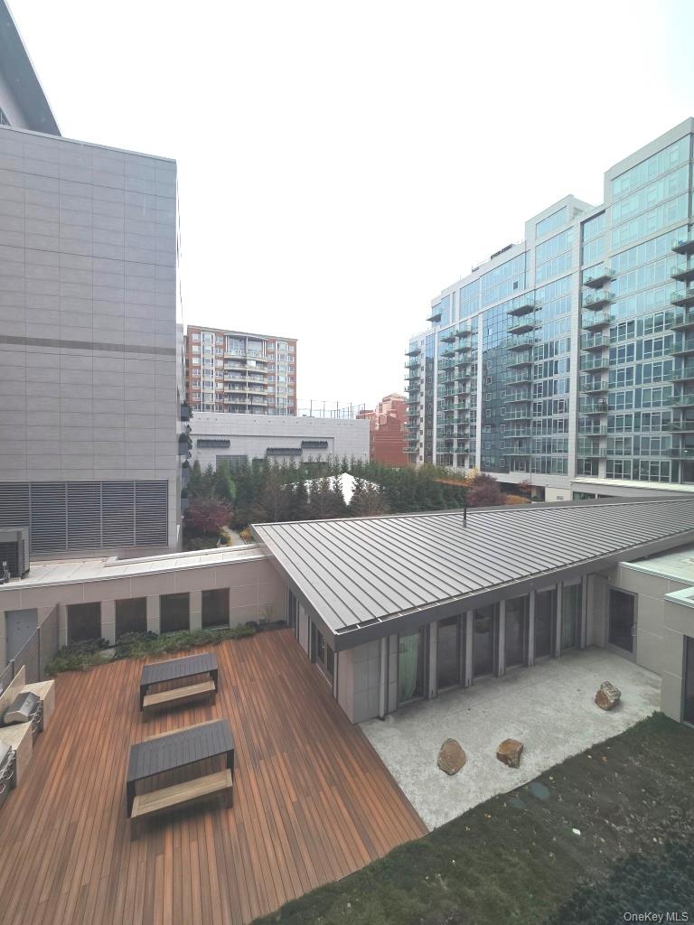 13336 37th Avenue, Unit 5N photo 5