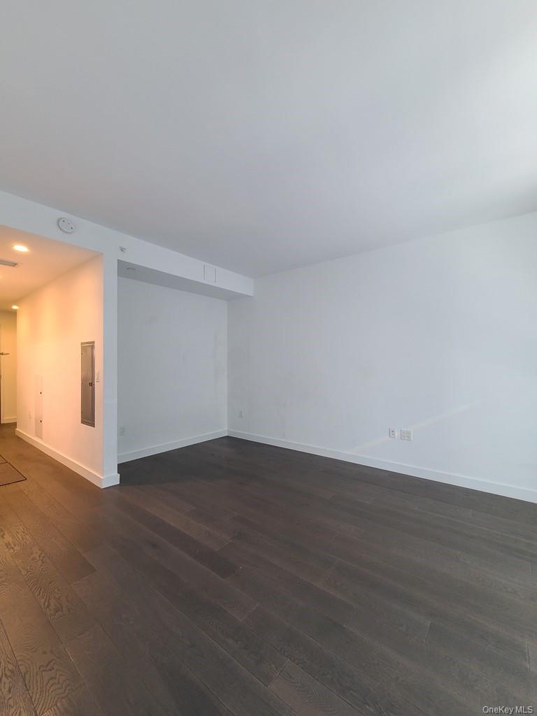 13105 40th Road, Unit 11T photo 5