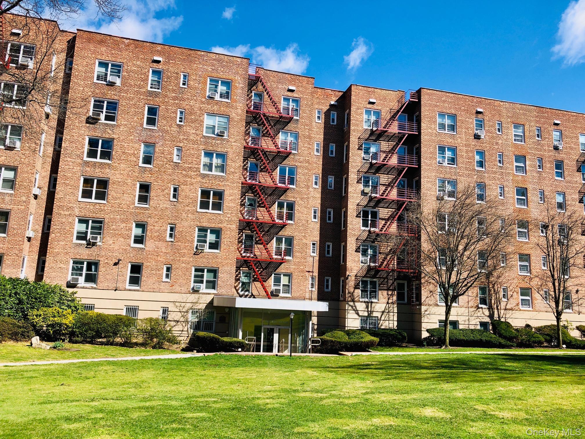 1300 Midland Avenue, Unit A-36