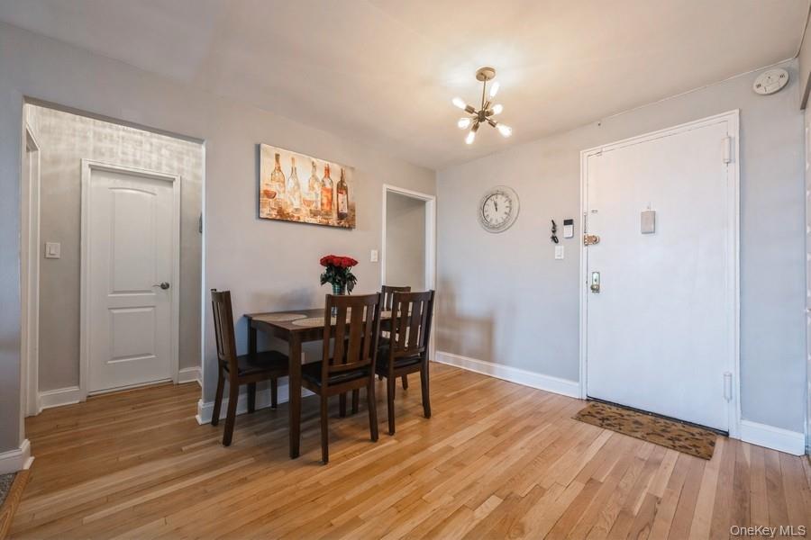 54-40 Little Neck Parkway, Unit 6M photo 7
