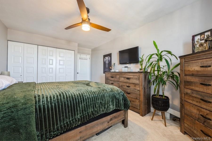 54-40 Little Neck Parkway, Unit 6M photo 19