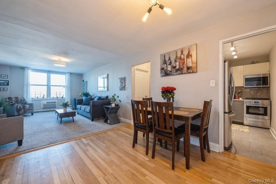 54-40 Little Neck Parkway, Unit 6M photo 5