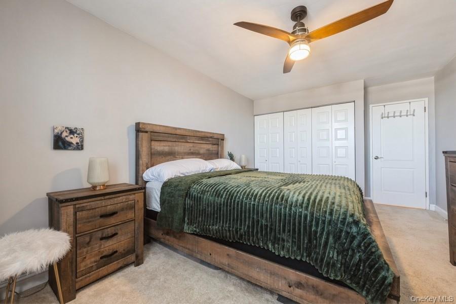 54-40 Little Neck Parkway, Unit 6M photo 18