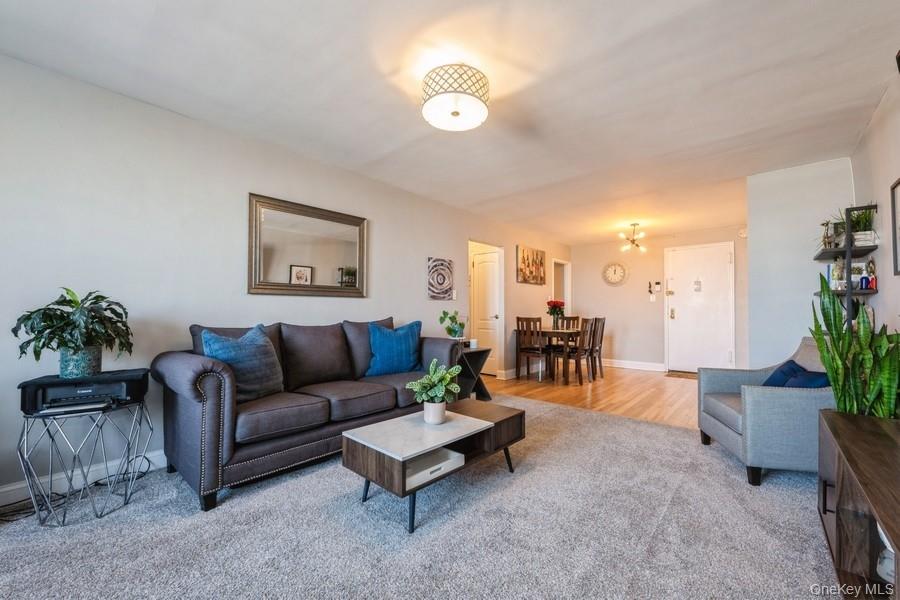 54-40 Little Neck Parkway, Unit 6M photo 14