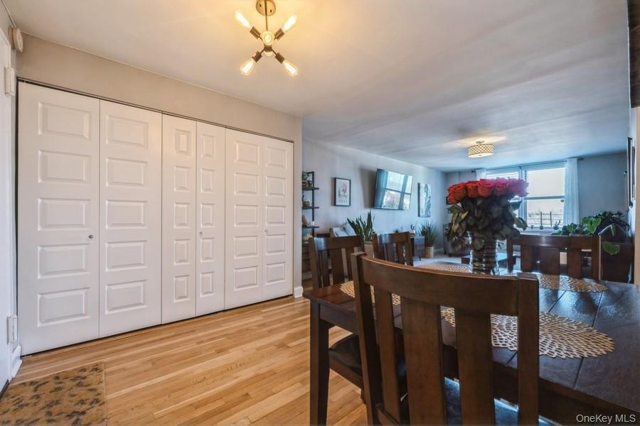 54-40 Little Neck Parkway, Unit 6M photo 6