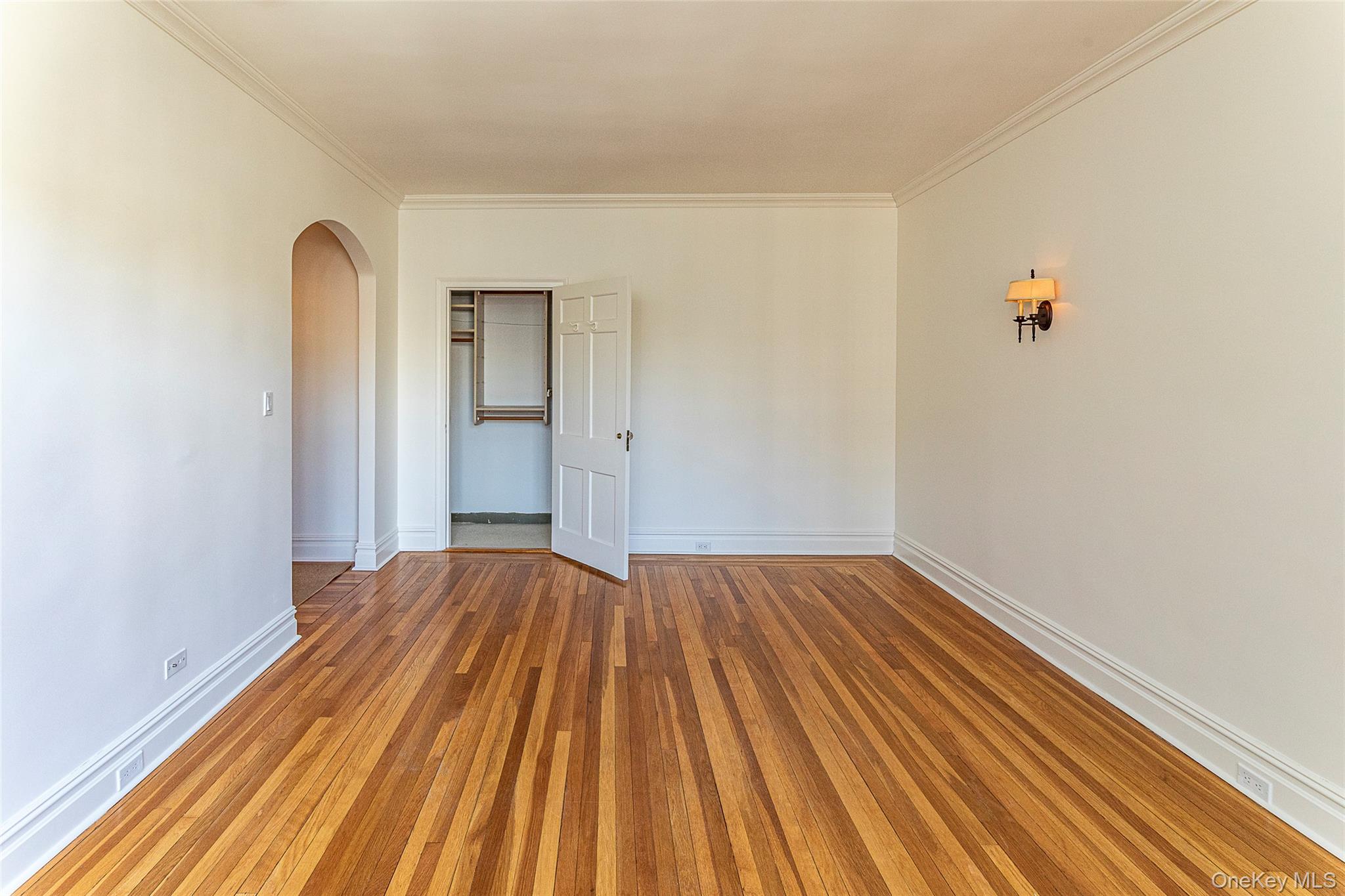 3 Tanglewylde Avenue, Unit 5C photo 9