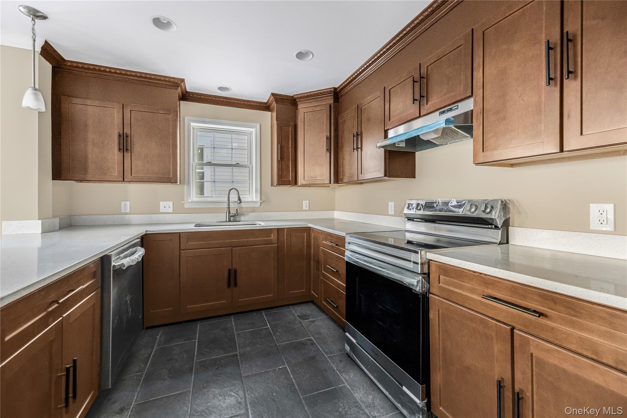 316 E 4th Street – For Sale photo 5