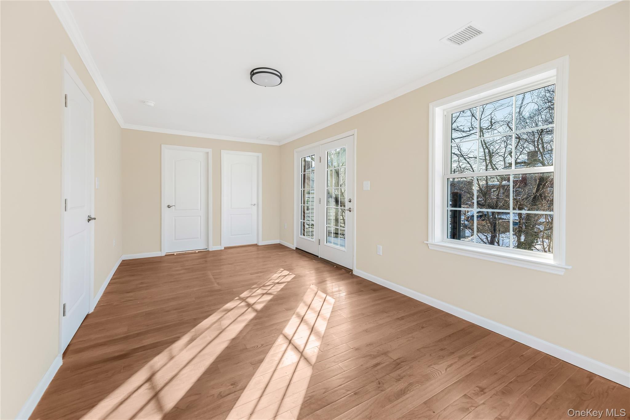 316 E 4th Street – For Sale photo 8