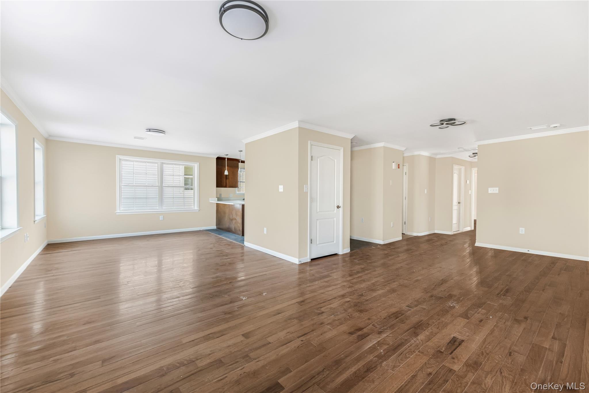 316 E 4th Street – For Sale photo 2