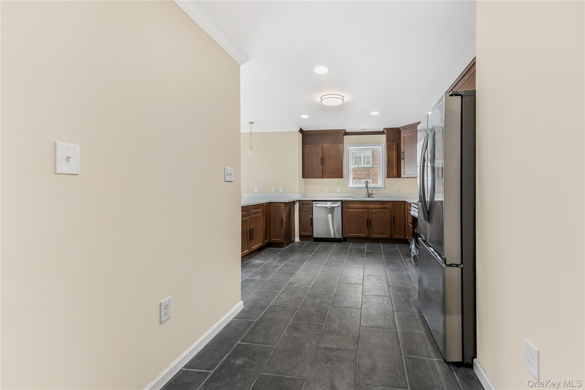 320 E 4th Street – For Sale photo 25