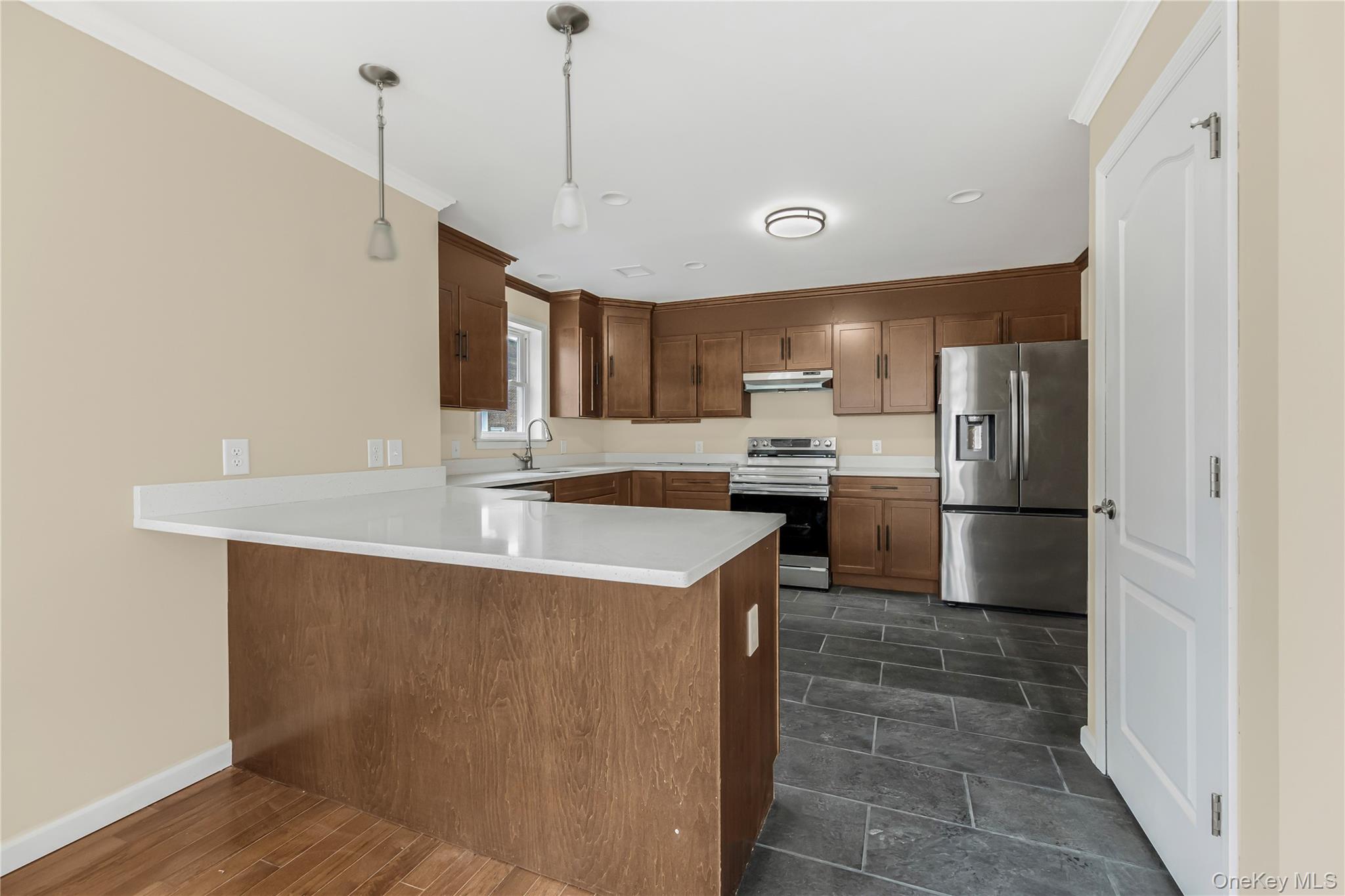 320 E 4th Street – For Sale photo 3