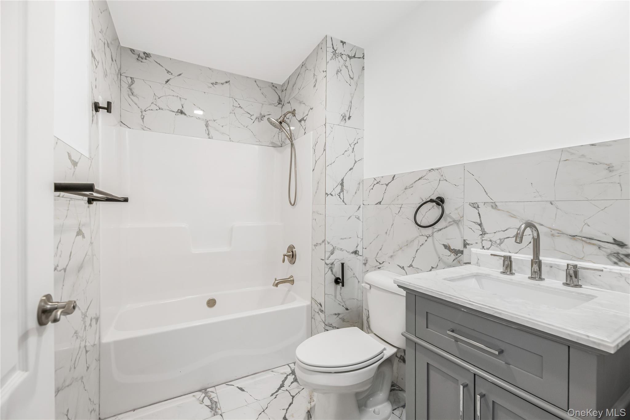 320 E 4th Street – For Sale photo 12