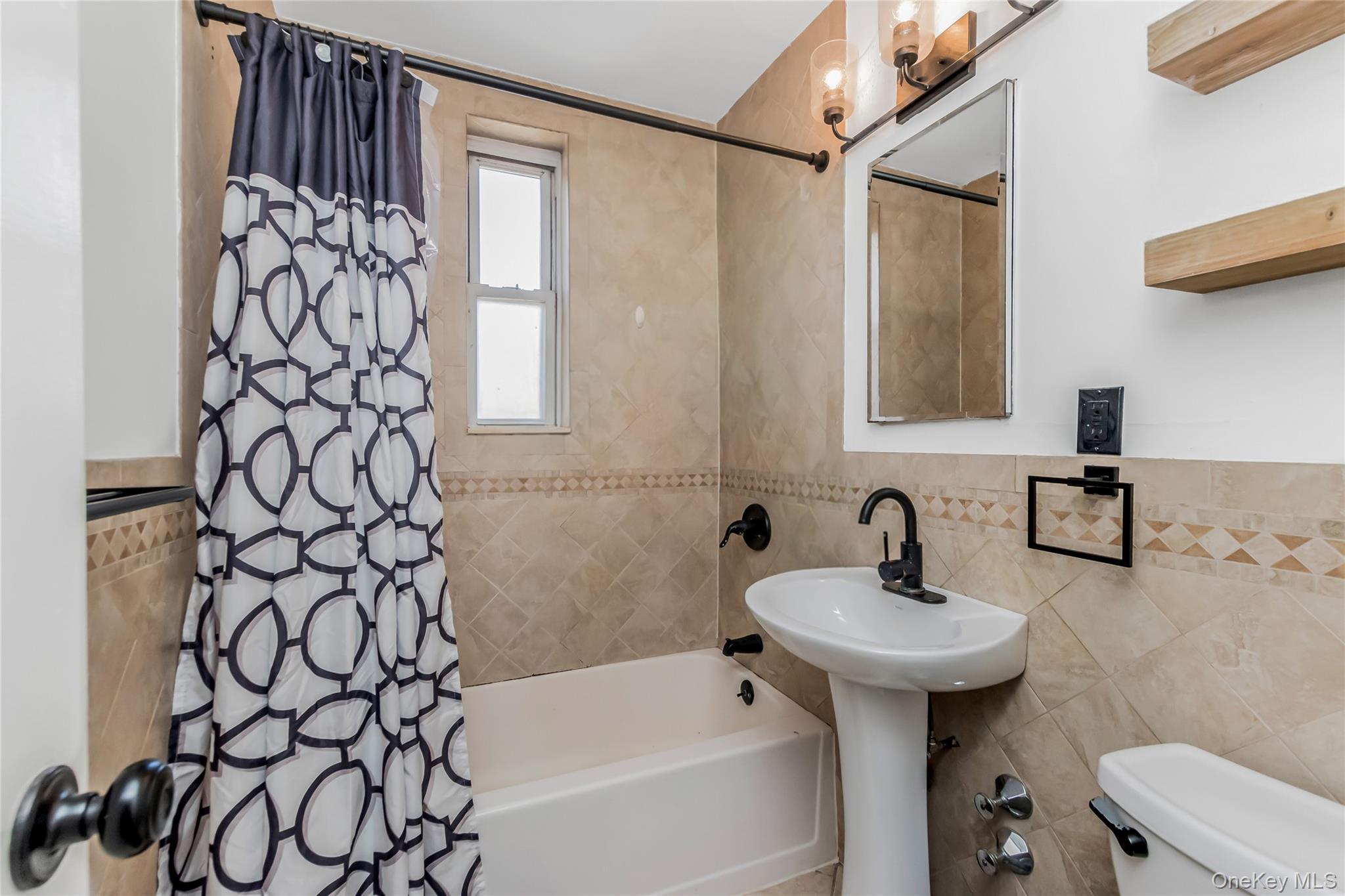 245 Rumsey Road, Unit 5G photo 8