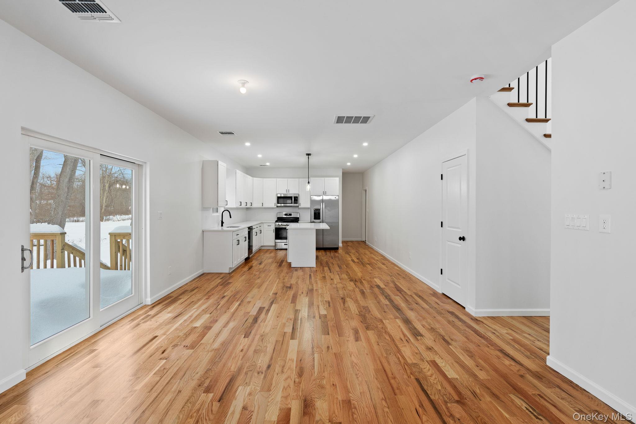 28 Northern Avenue – For Sale photo 6