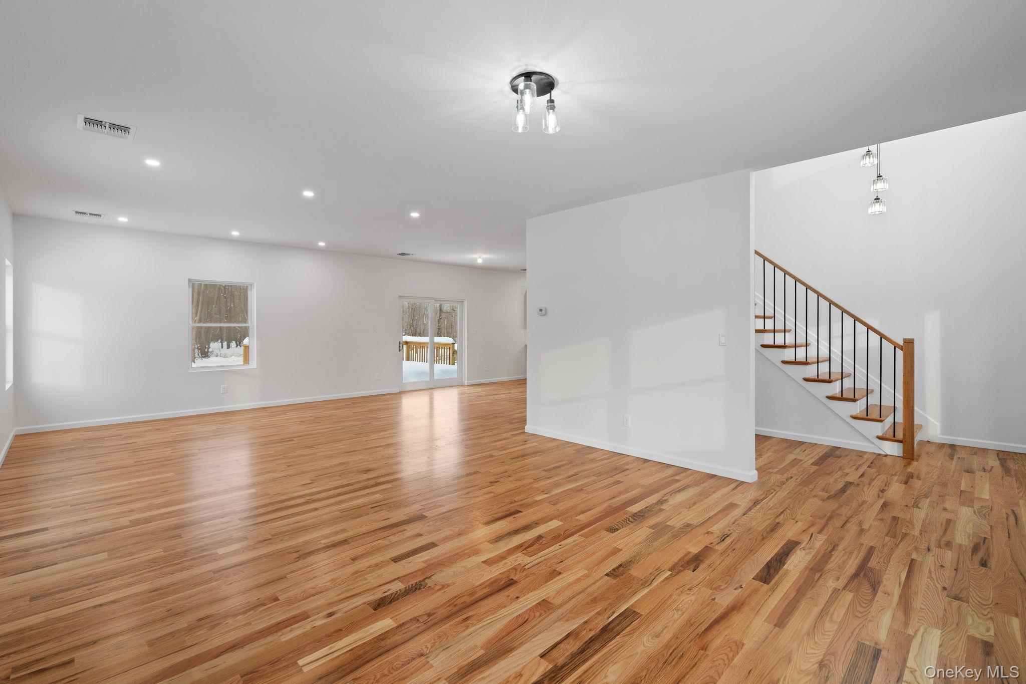 28 Northern Avenue – For Sale photo 14