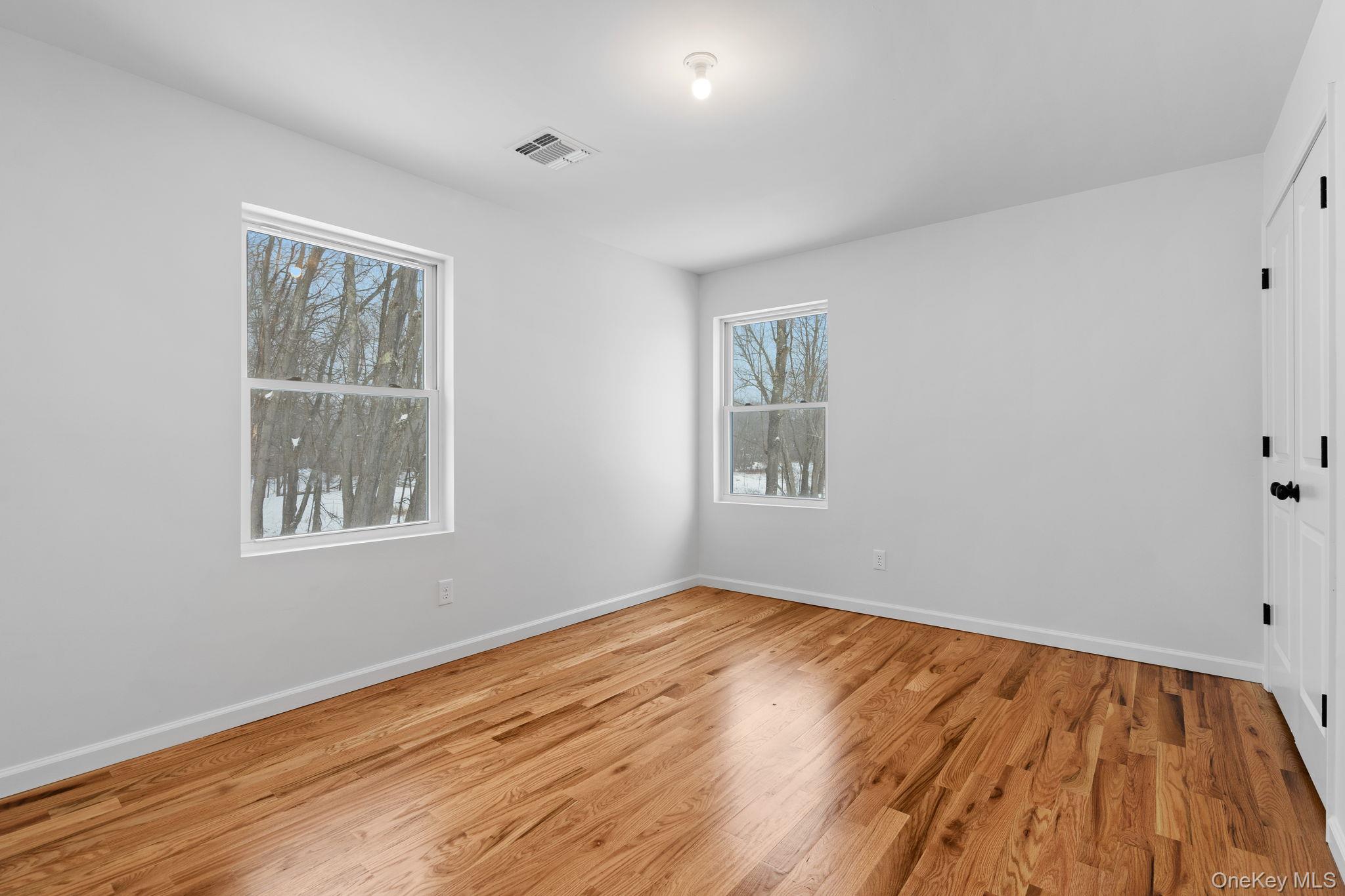 28 Northern Avenue – For Sale photo 29
