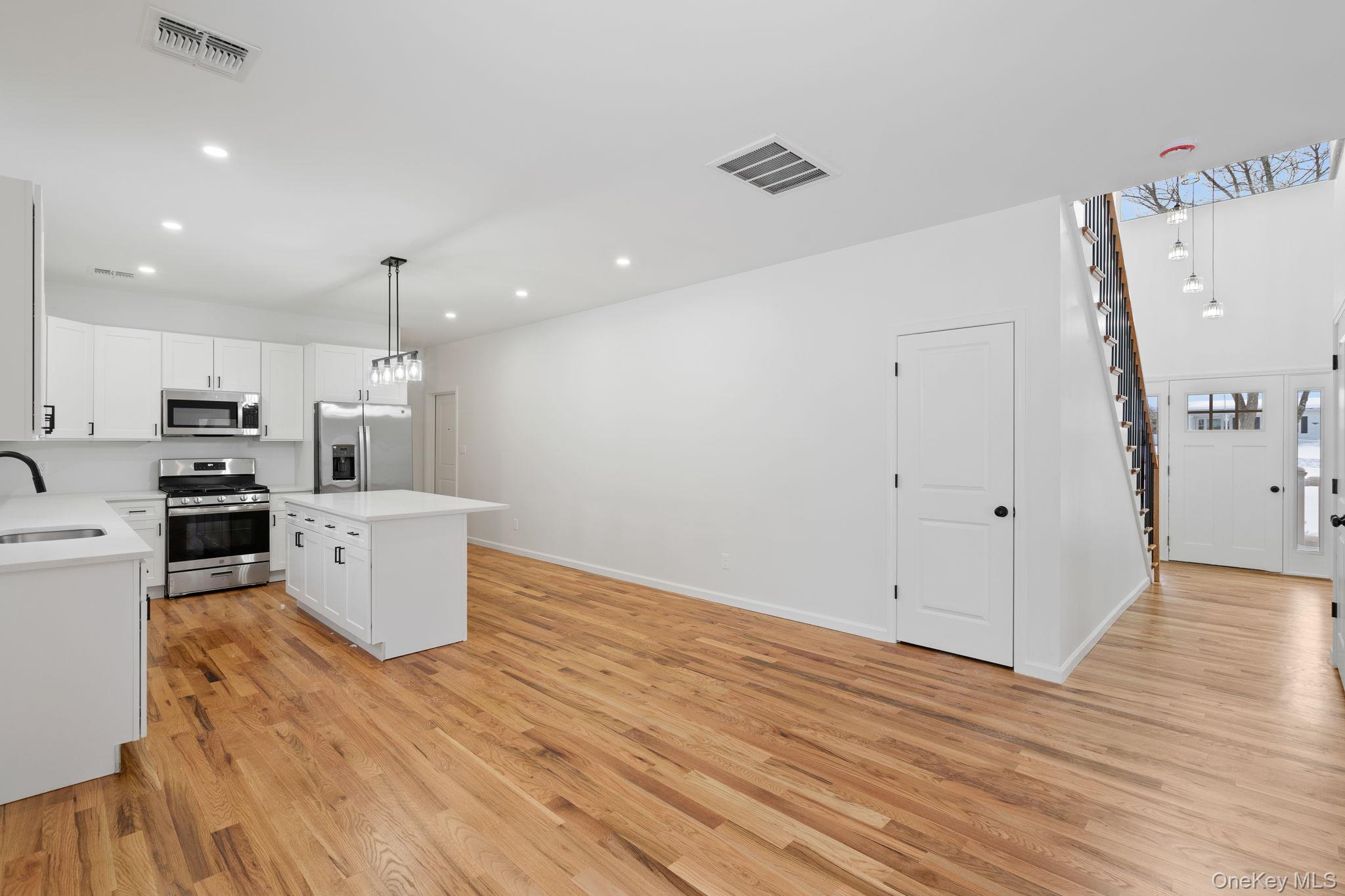 28 Northern Avenue – For Sale photo 5