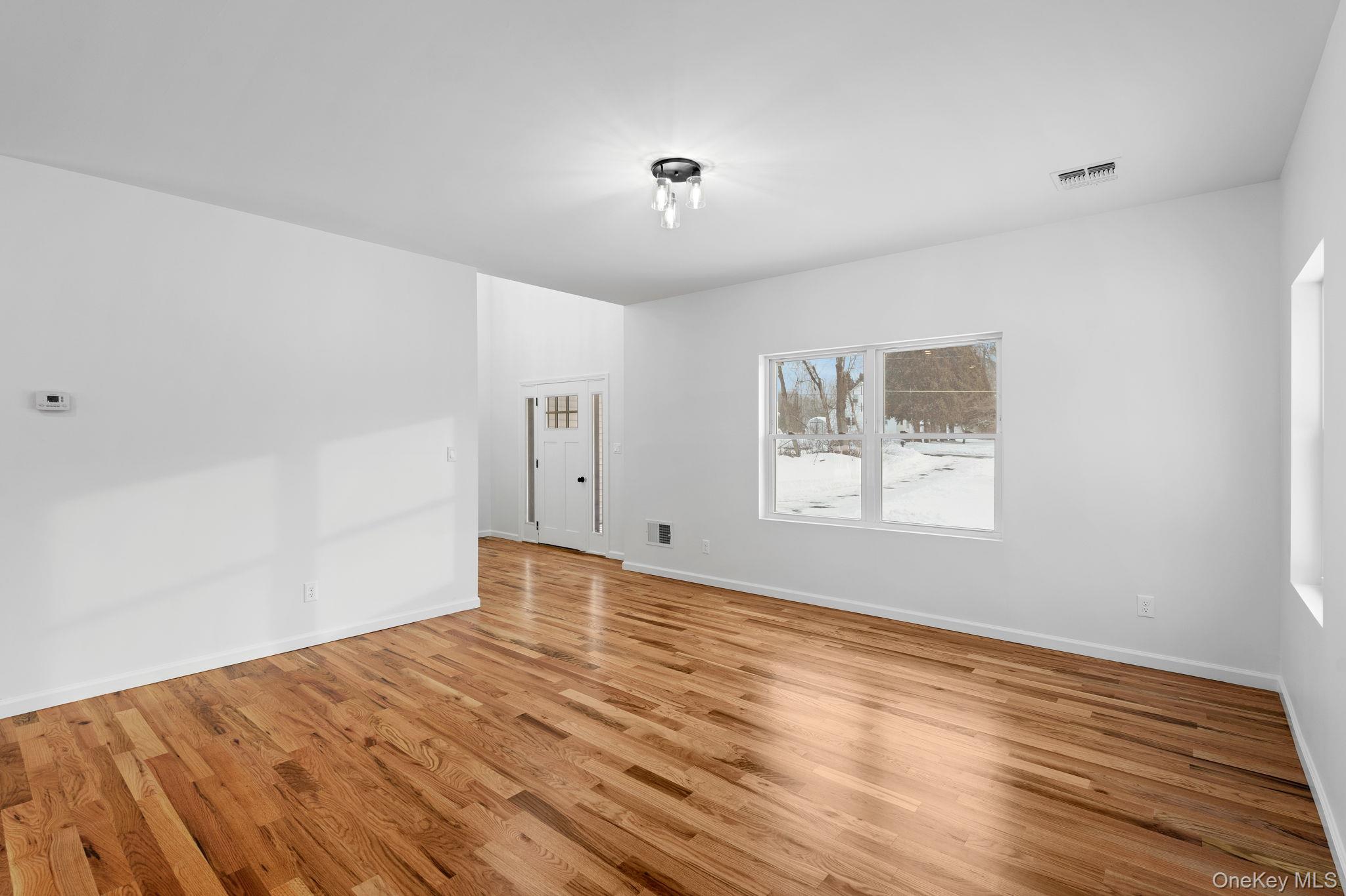 28 Northern Avenue – For Sale photo 12