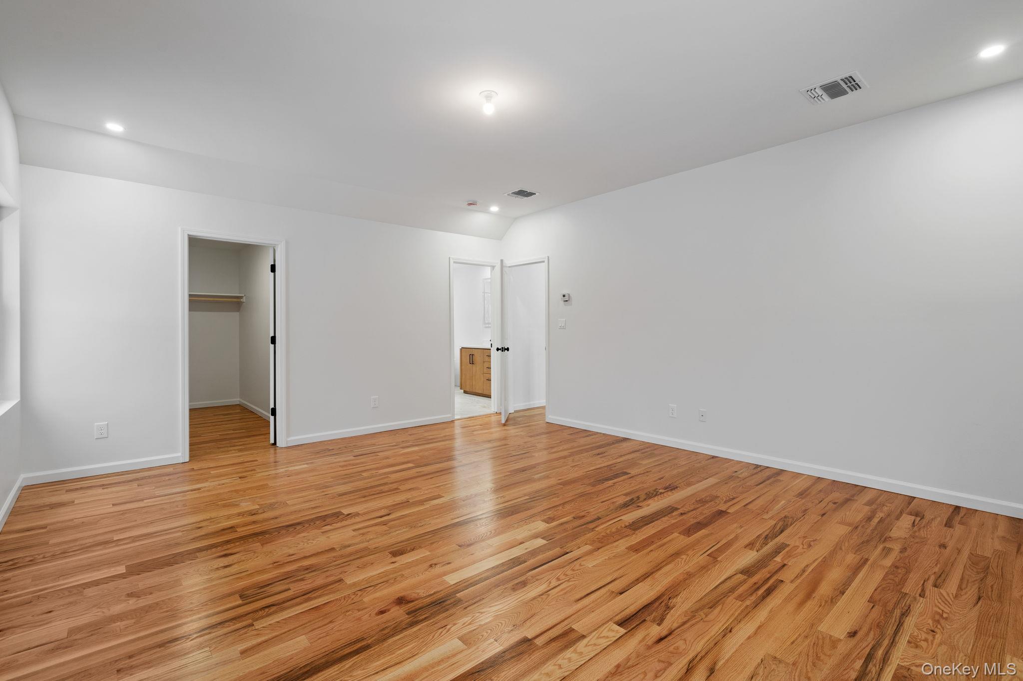 28 Northern Avenue – For Sale photo 17