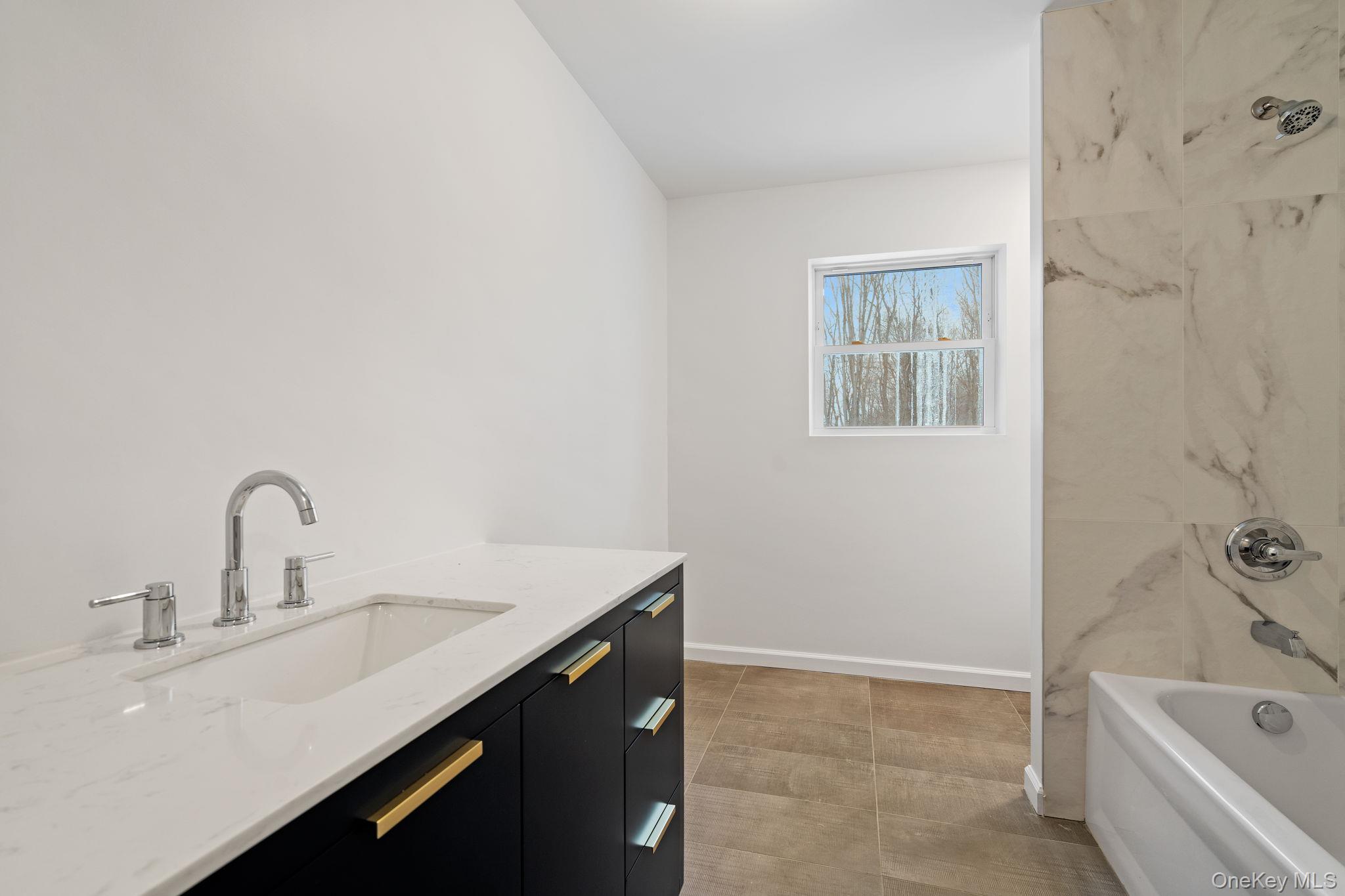 28 Northern Avenue – For Sale photo 32