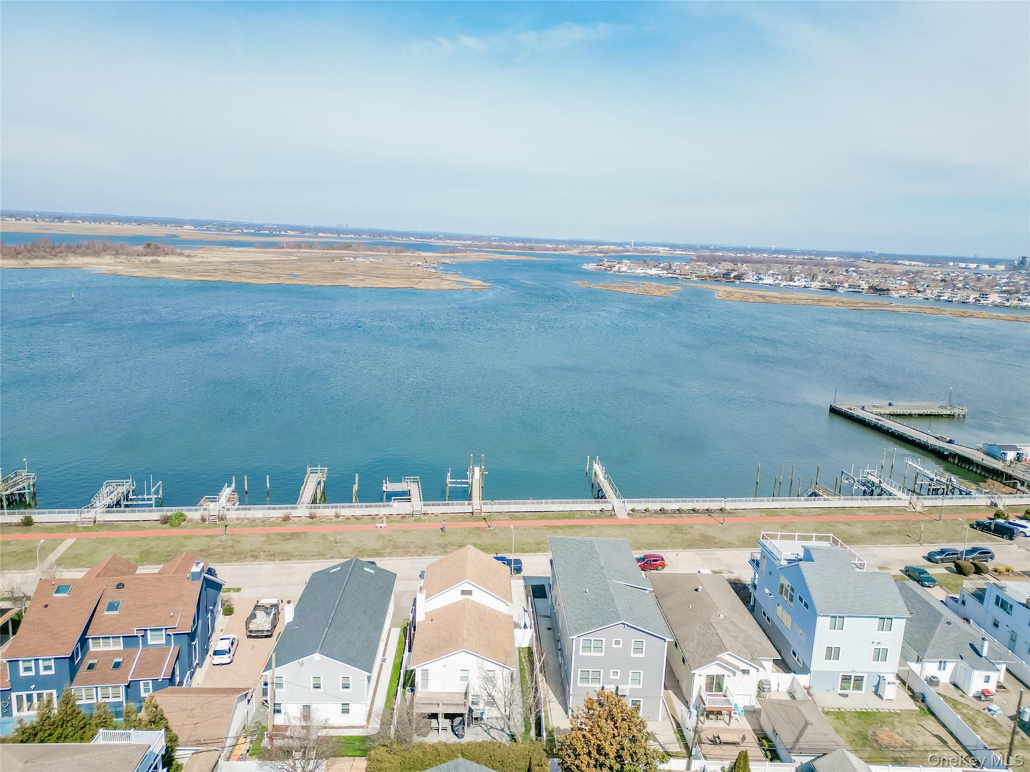 246 W Bay Drive – For Sale photo 14
