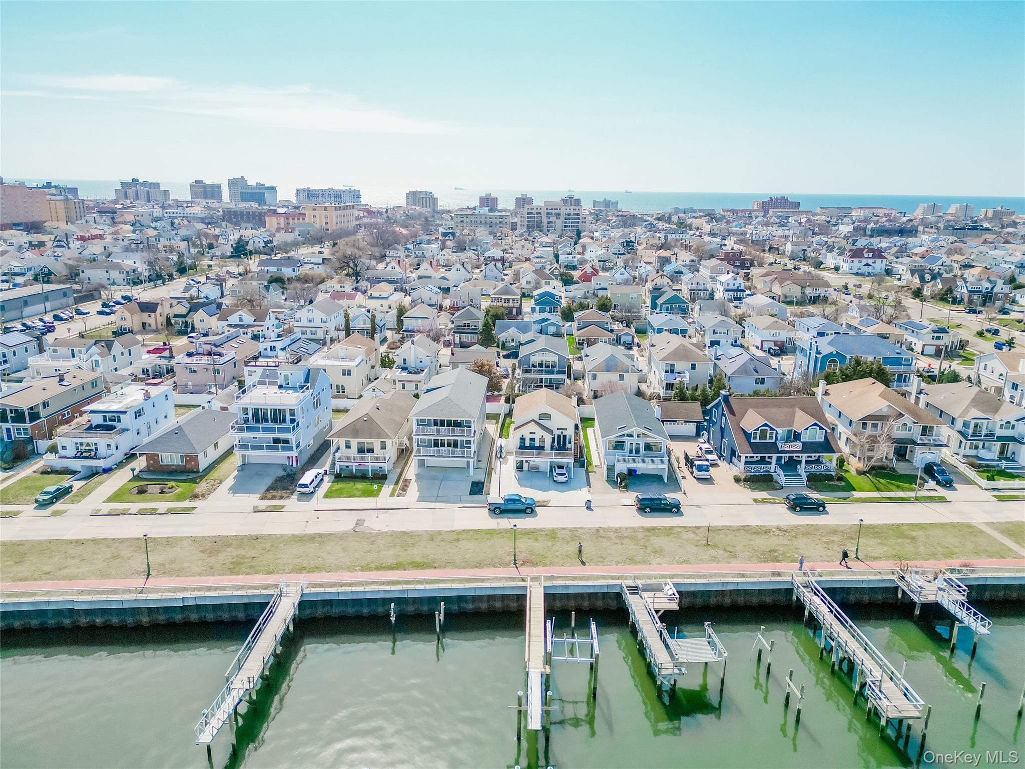 246 W Bay Drive – For Sale photo 10