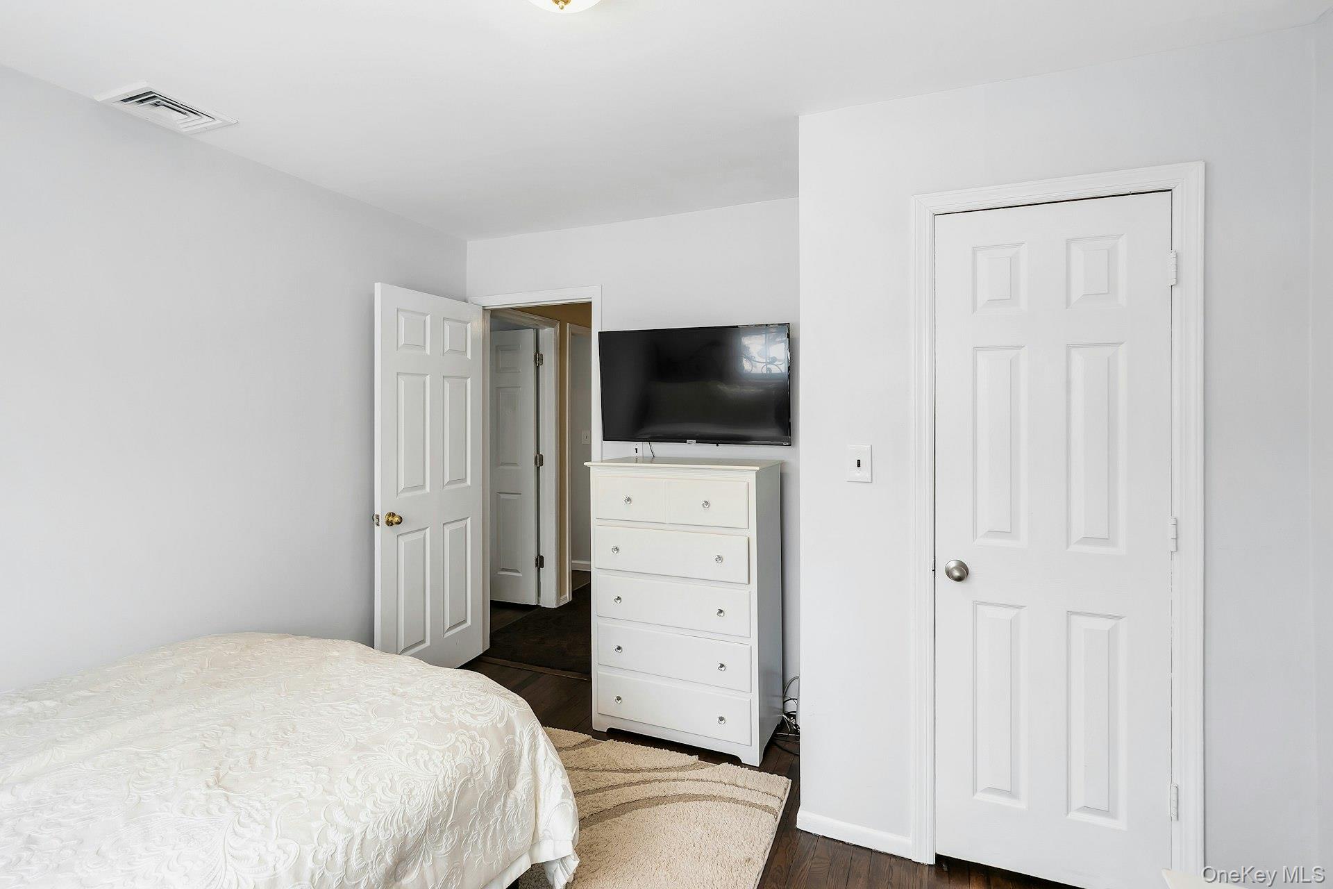 2043 Ripley – For Sale photo 41